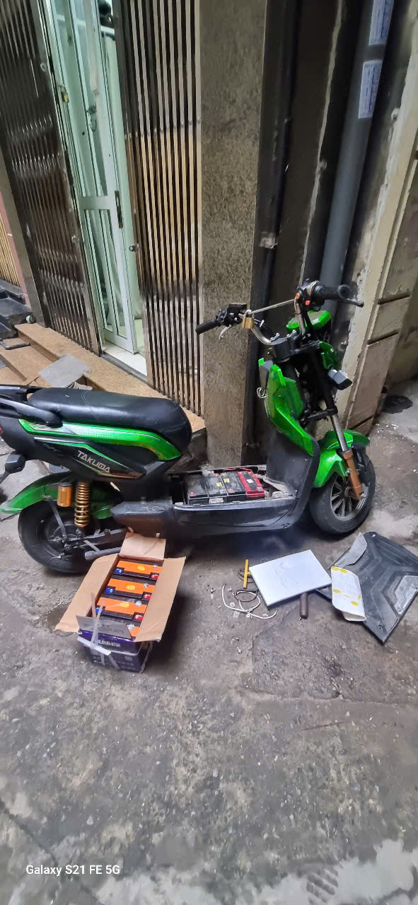 Thay Ắc Quy Xe Điện Chính Hãng Hà Nội