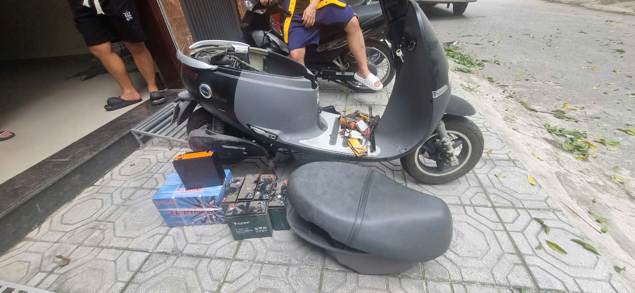 Thay Ắc Quy Xe Điện Tại Ngã Tư Sở Hà Nội